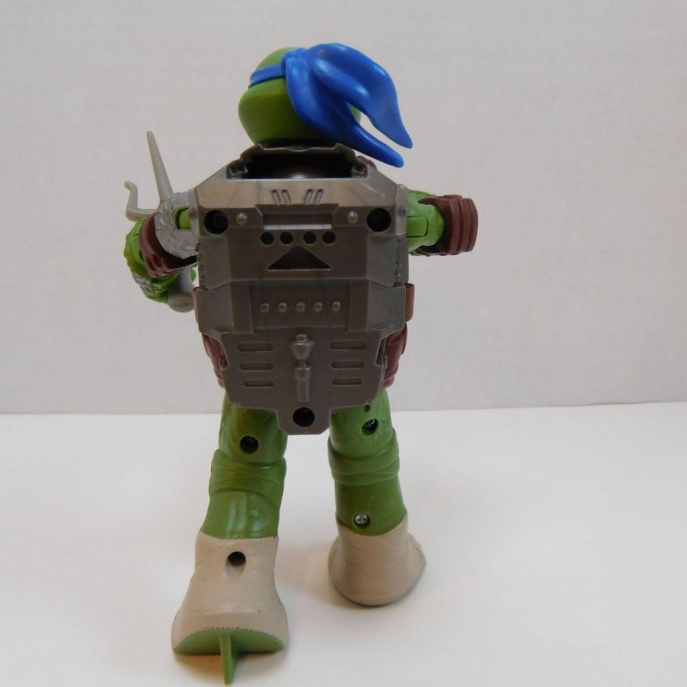 2012 Viacom Playmates 6" Leonardo TMNT Action Figure Turtle Collectible W Weapon - Picture 3 of 6